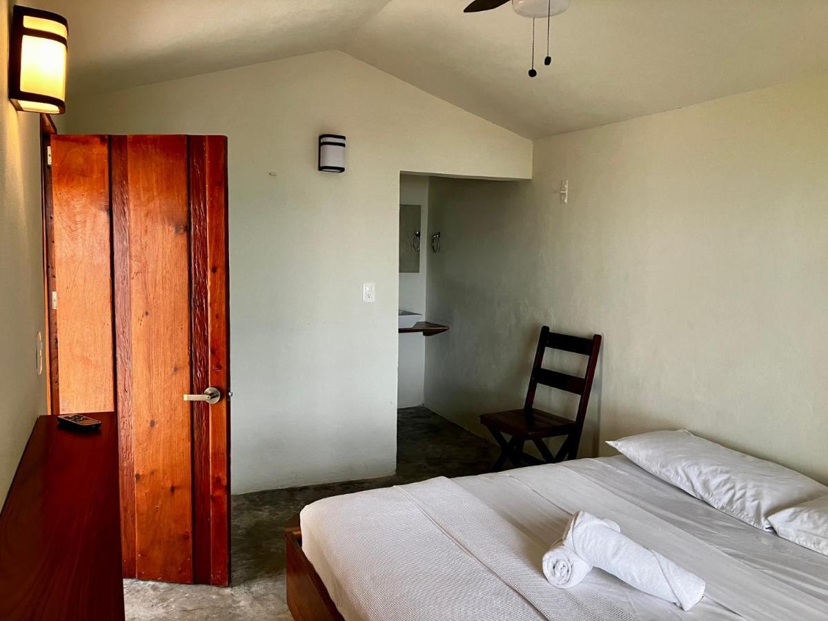 Tortuga Bacalar Bed & Breakfast Exterior photo