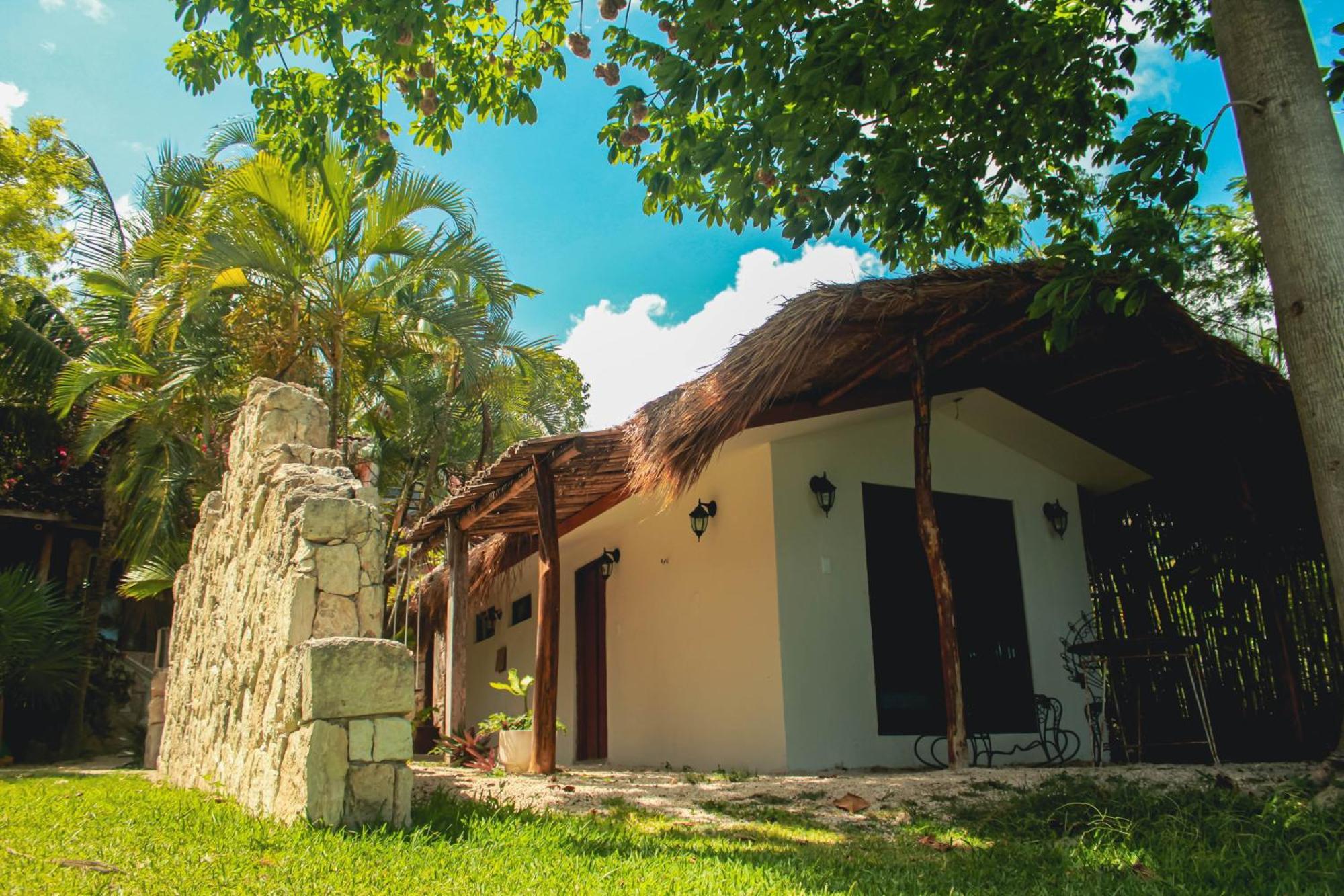 Tortuga Bacalar Bed & Breakfast Exterior photo